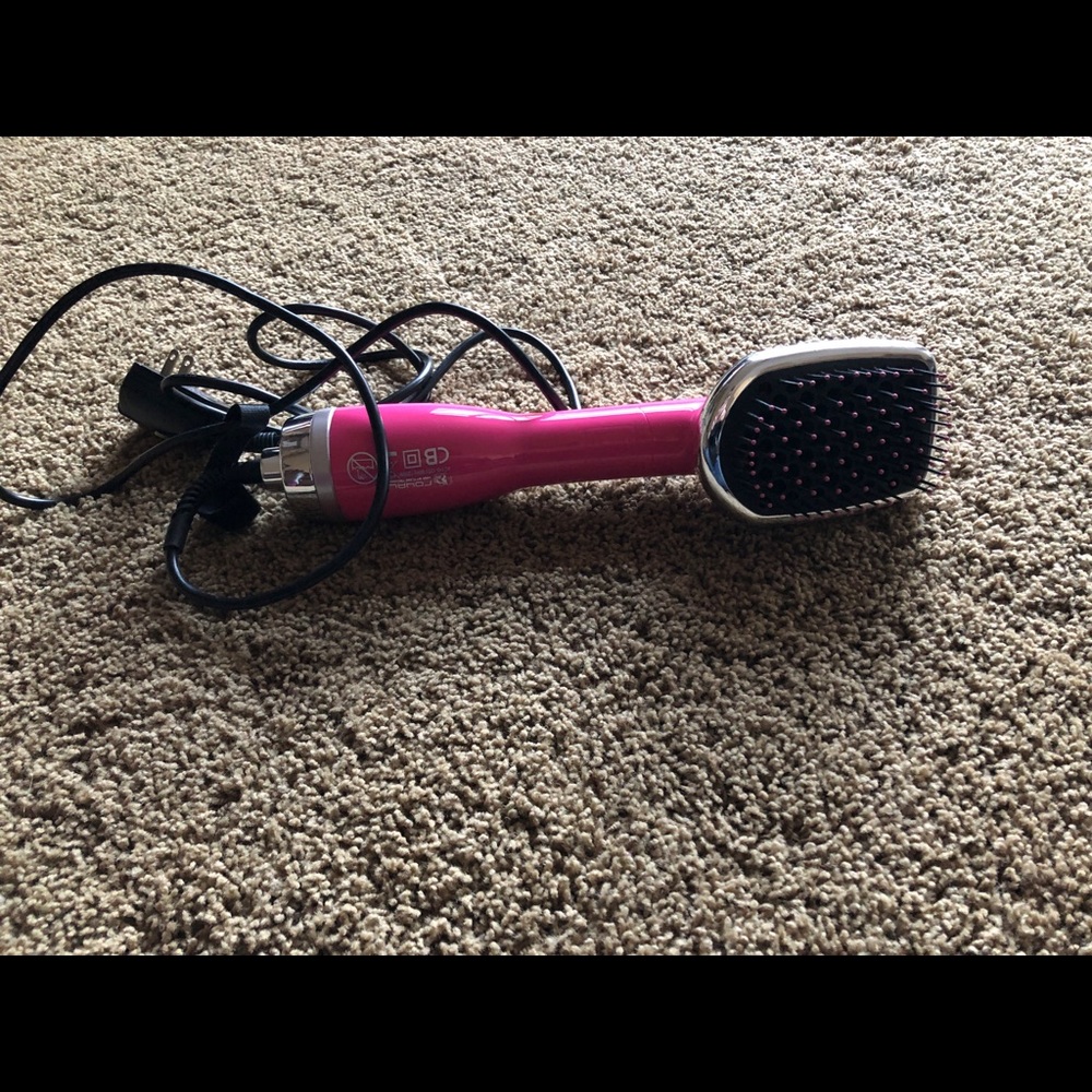 Brand new 2 in one blow dryer/brush